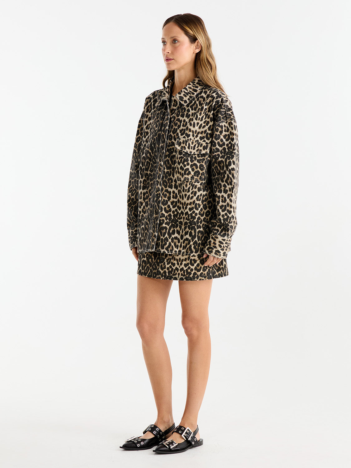 EPQ125083-LEO3jpg
