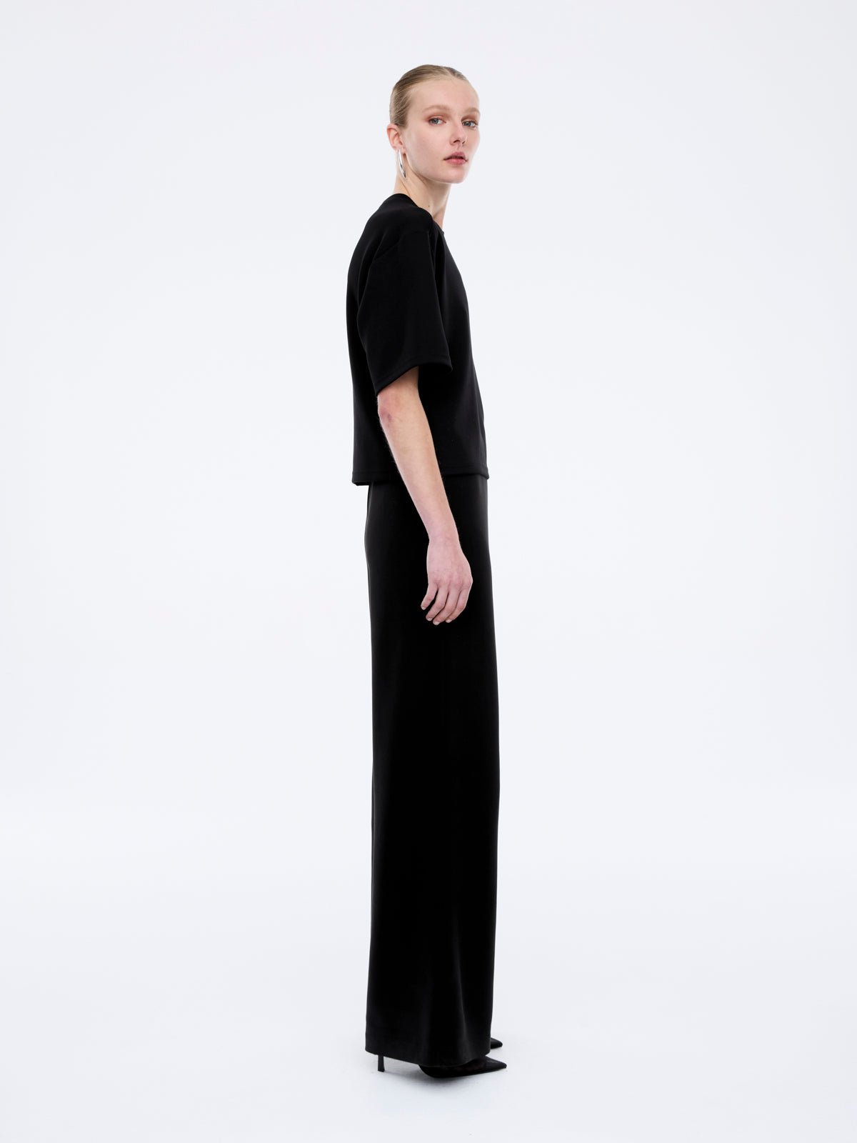 ALESSA RELAXED SOFT JERSEY TEE - Black