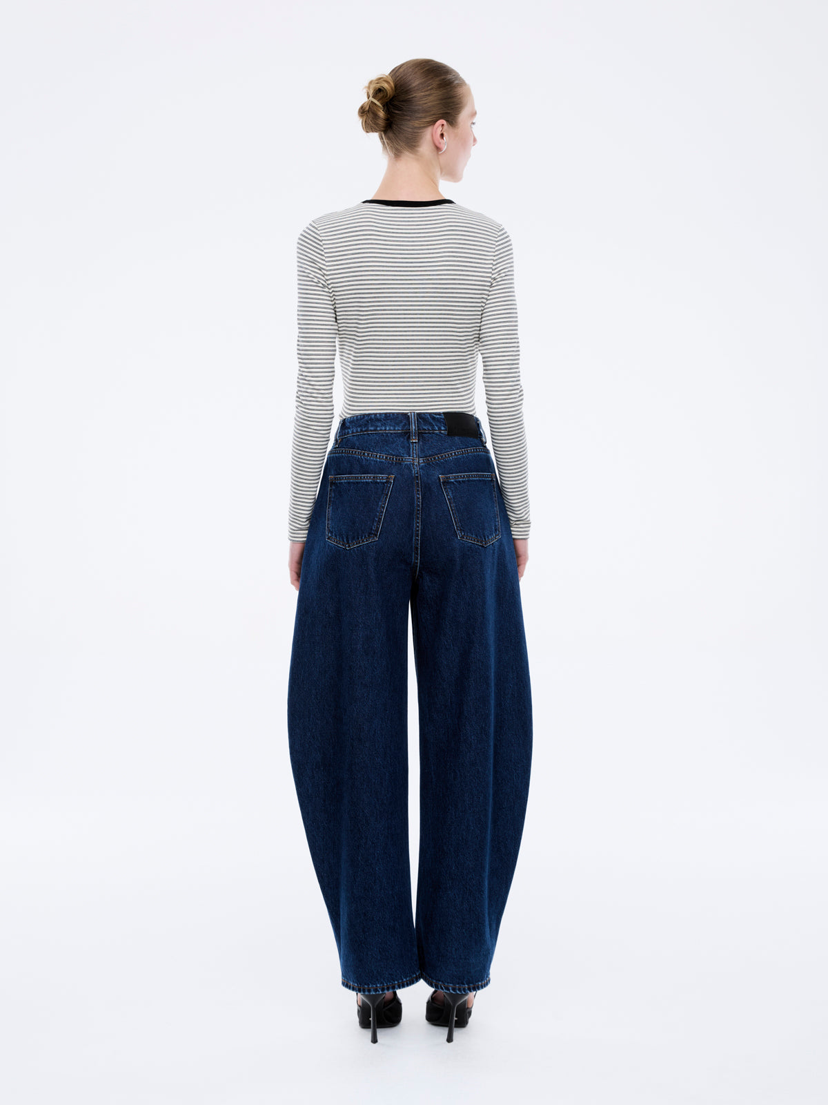 STELLA BARREL LEG JEAN - Indigo Wash