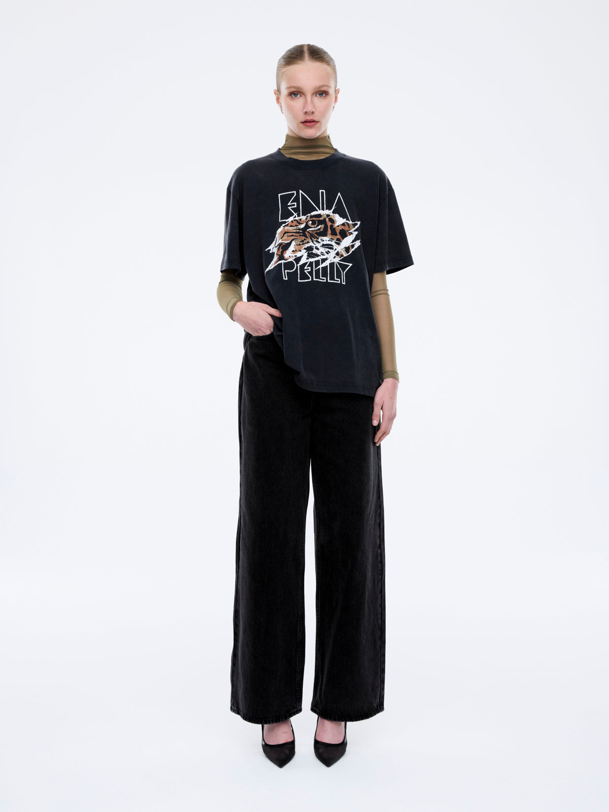 Jessie Oversized Tee Tigers Eye - Vintage Black