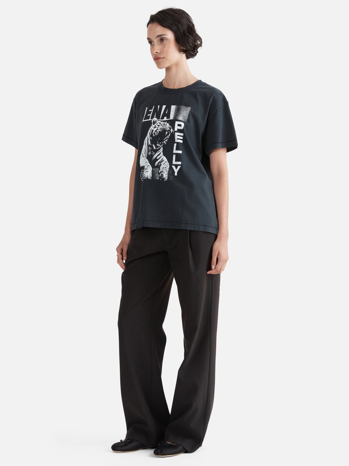 Roaring Tiger Relaxed Tee - Vintage Black