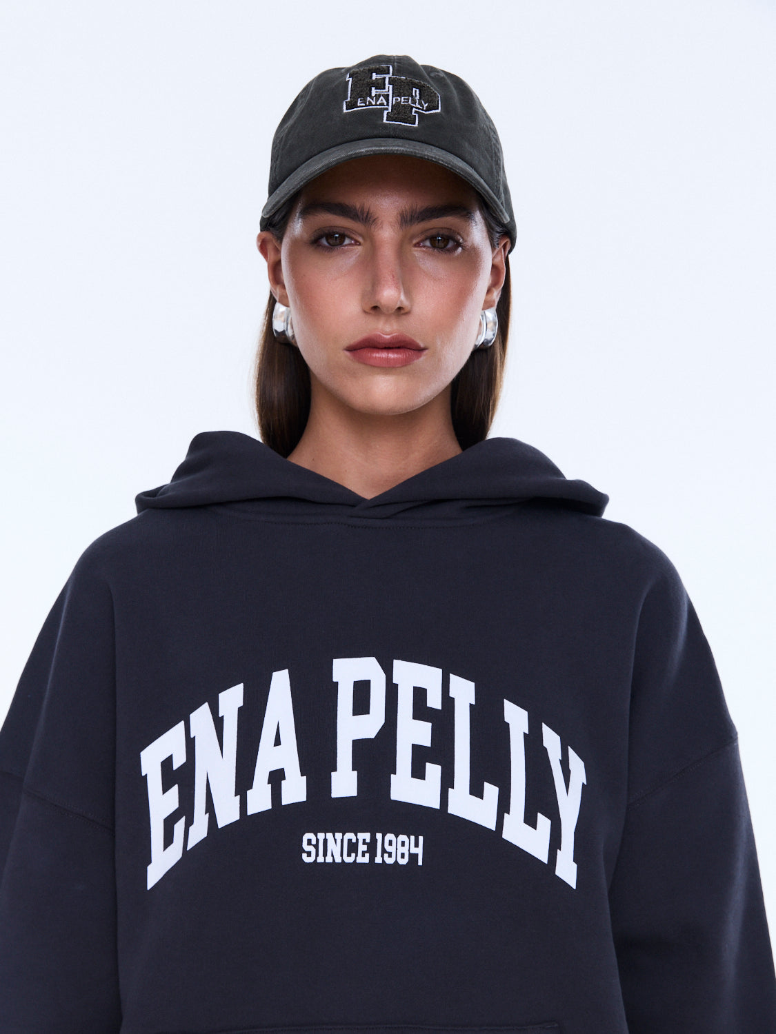 EP26AW162-737-WOL_2205