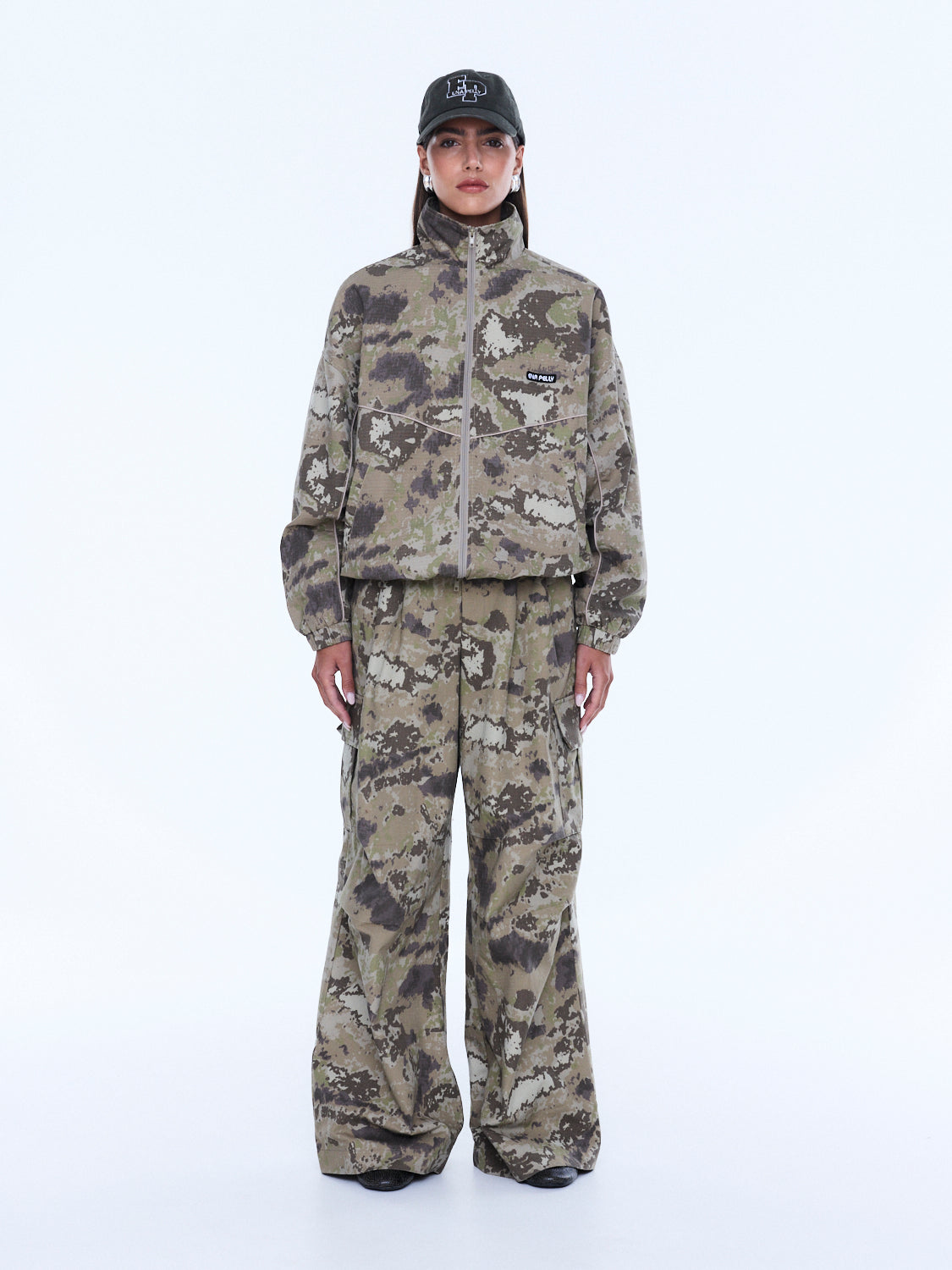EP26AW197-CAM_2062