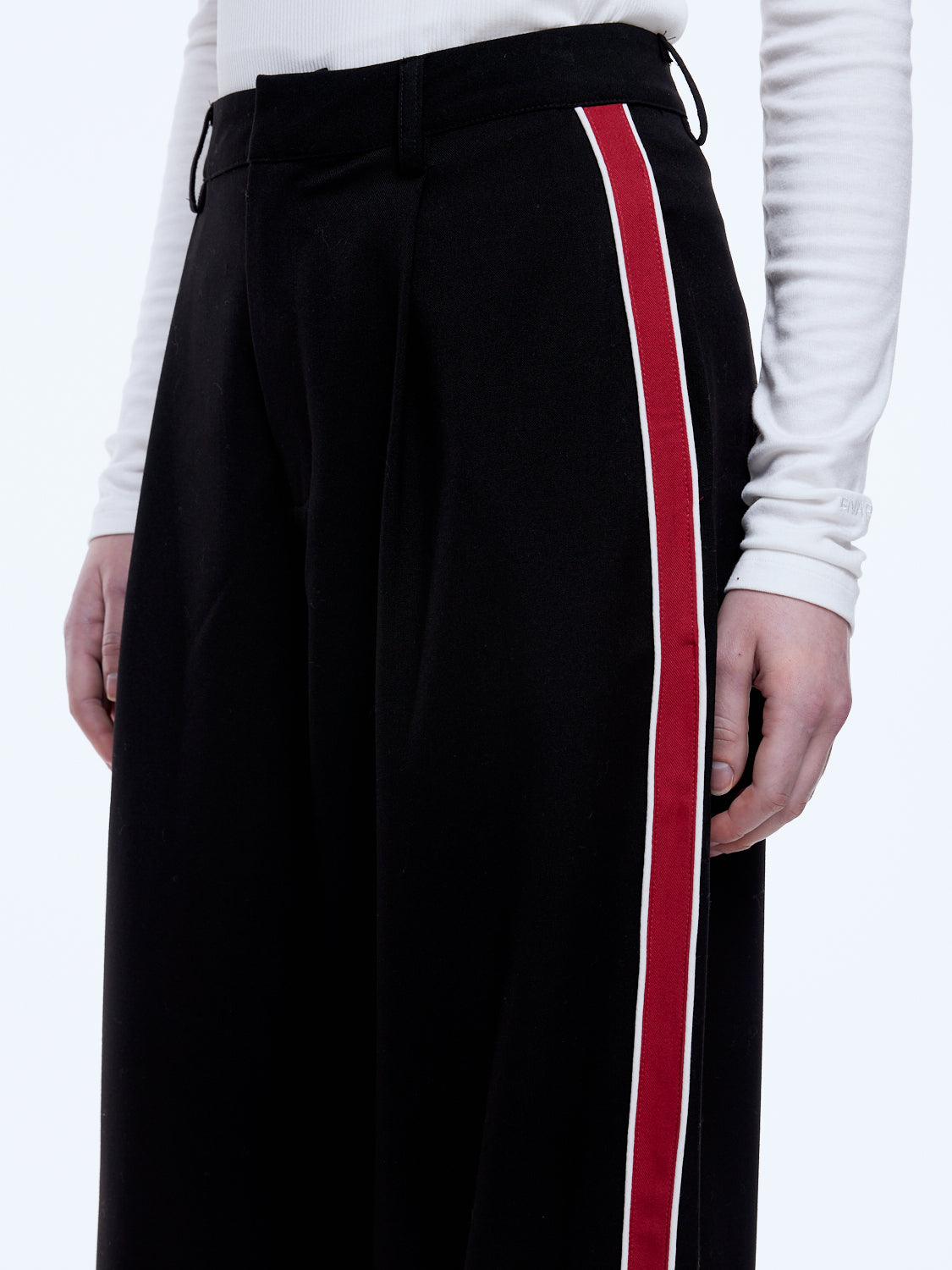 EP26SS144-BLK_4