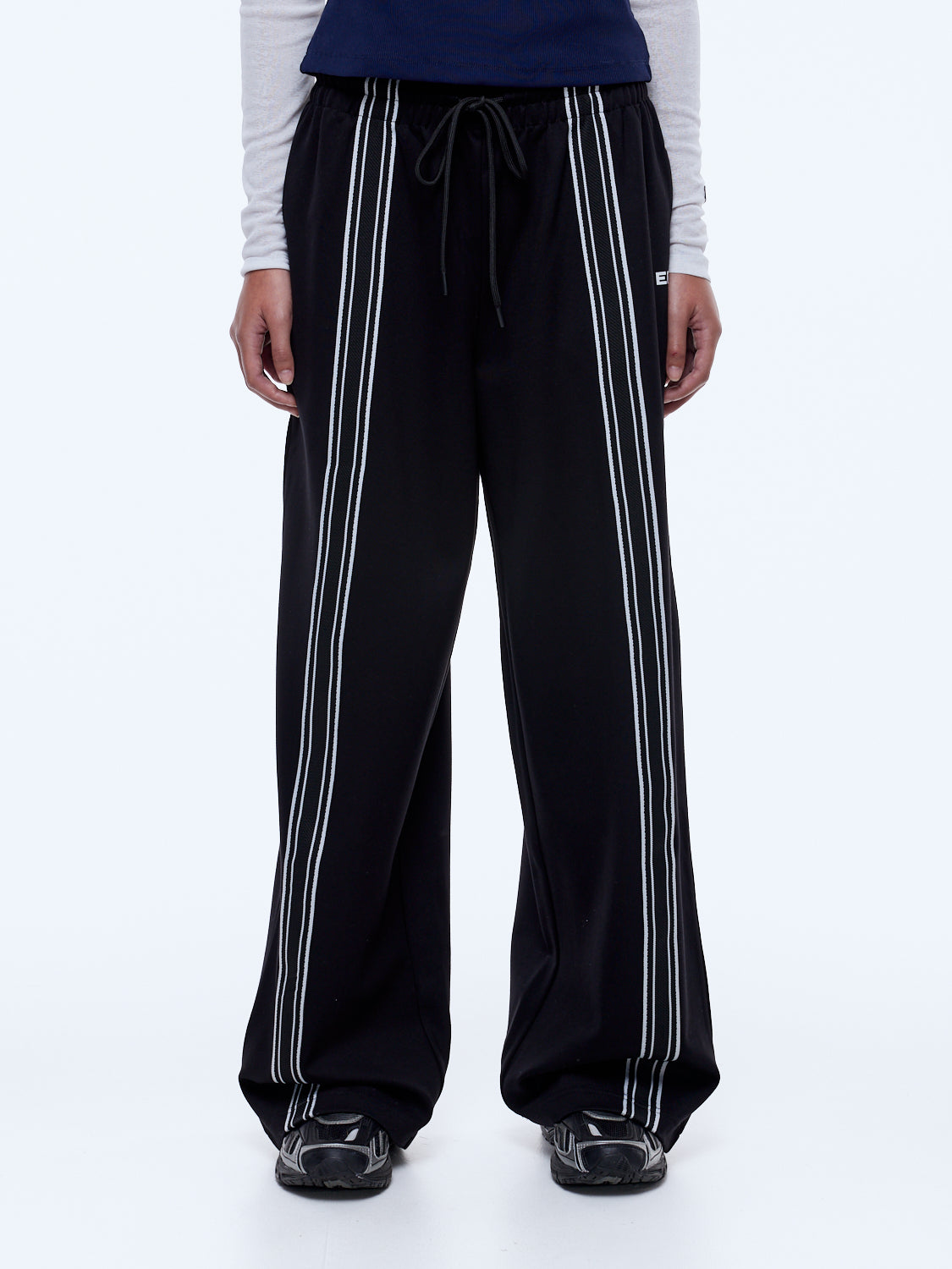 EP26SS184-BLK_2