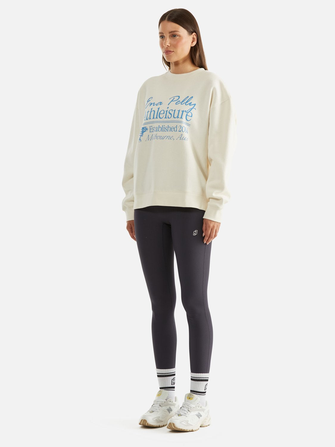 Athleisure Oversized Sweater Run Club - Cream