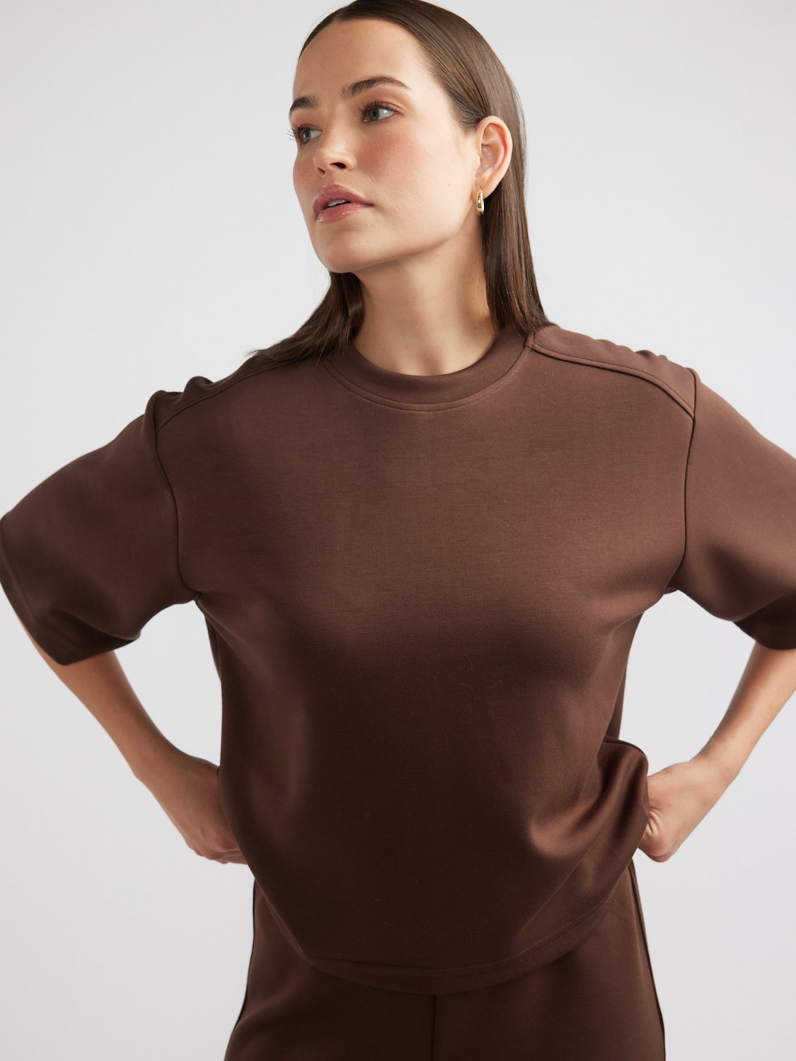 ALESSA RELAXED SOFT JERSEY TEE - Chocolate