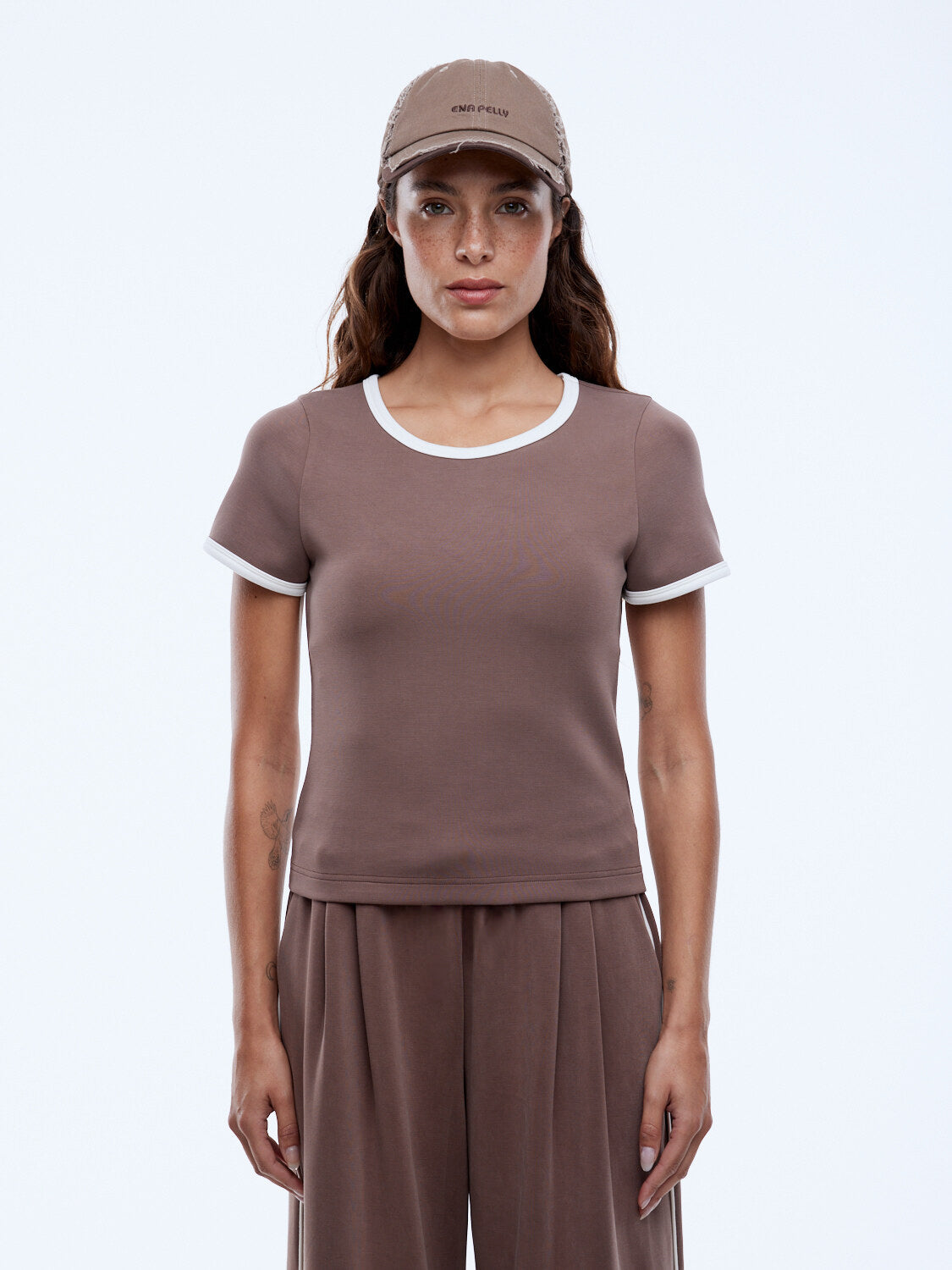 ELLY FITTED TEE