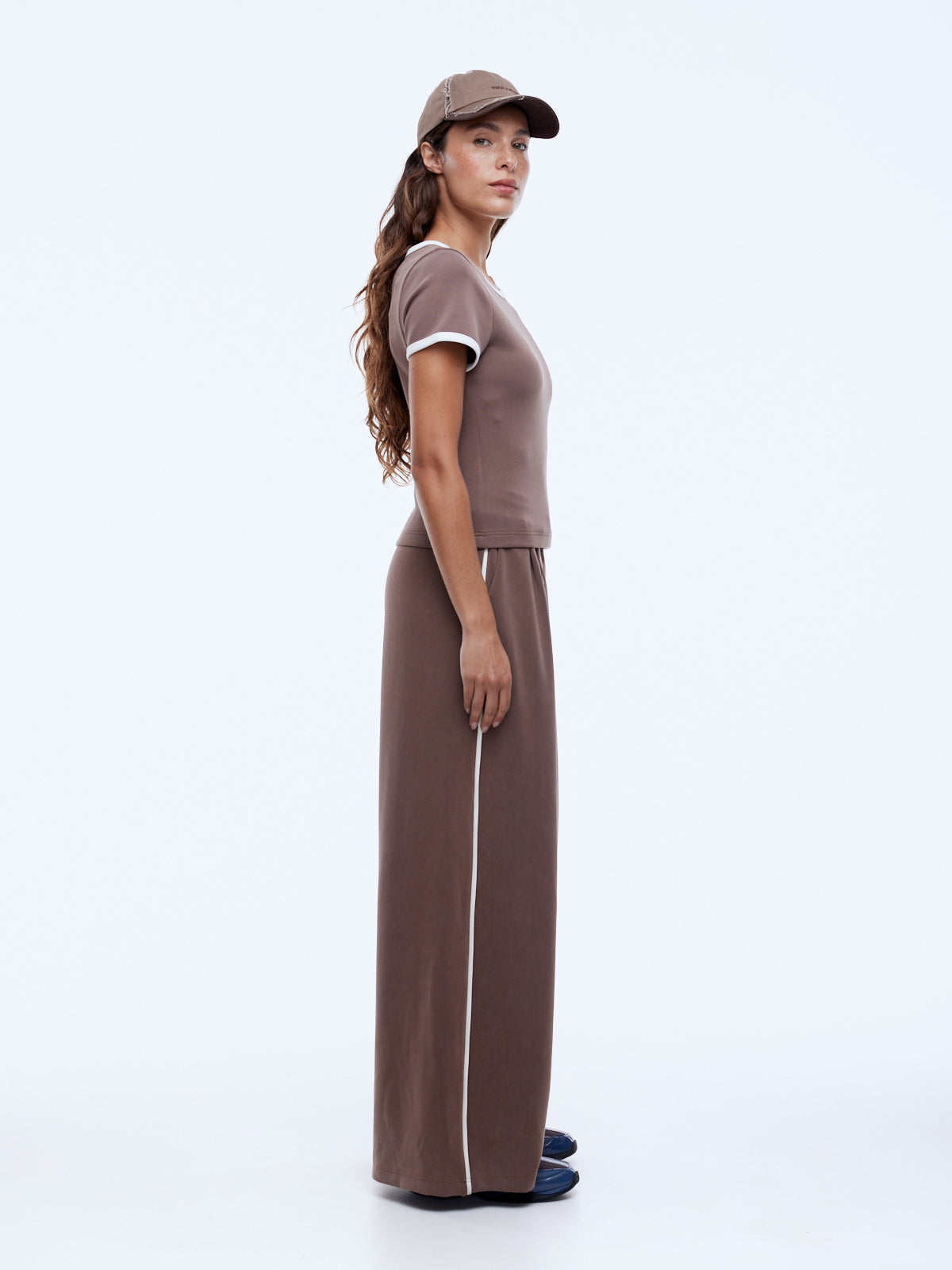 ELLY FITTED TEE
