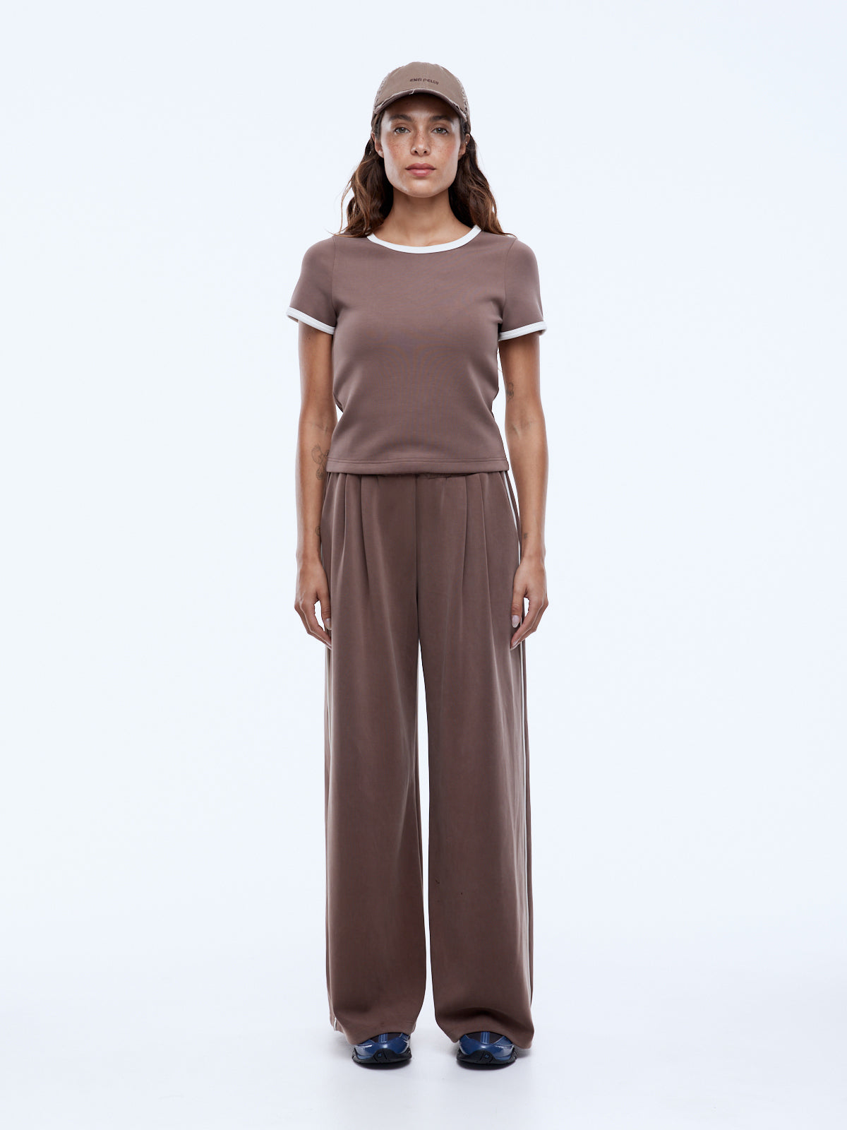 ELLY FITTED TEE