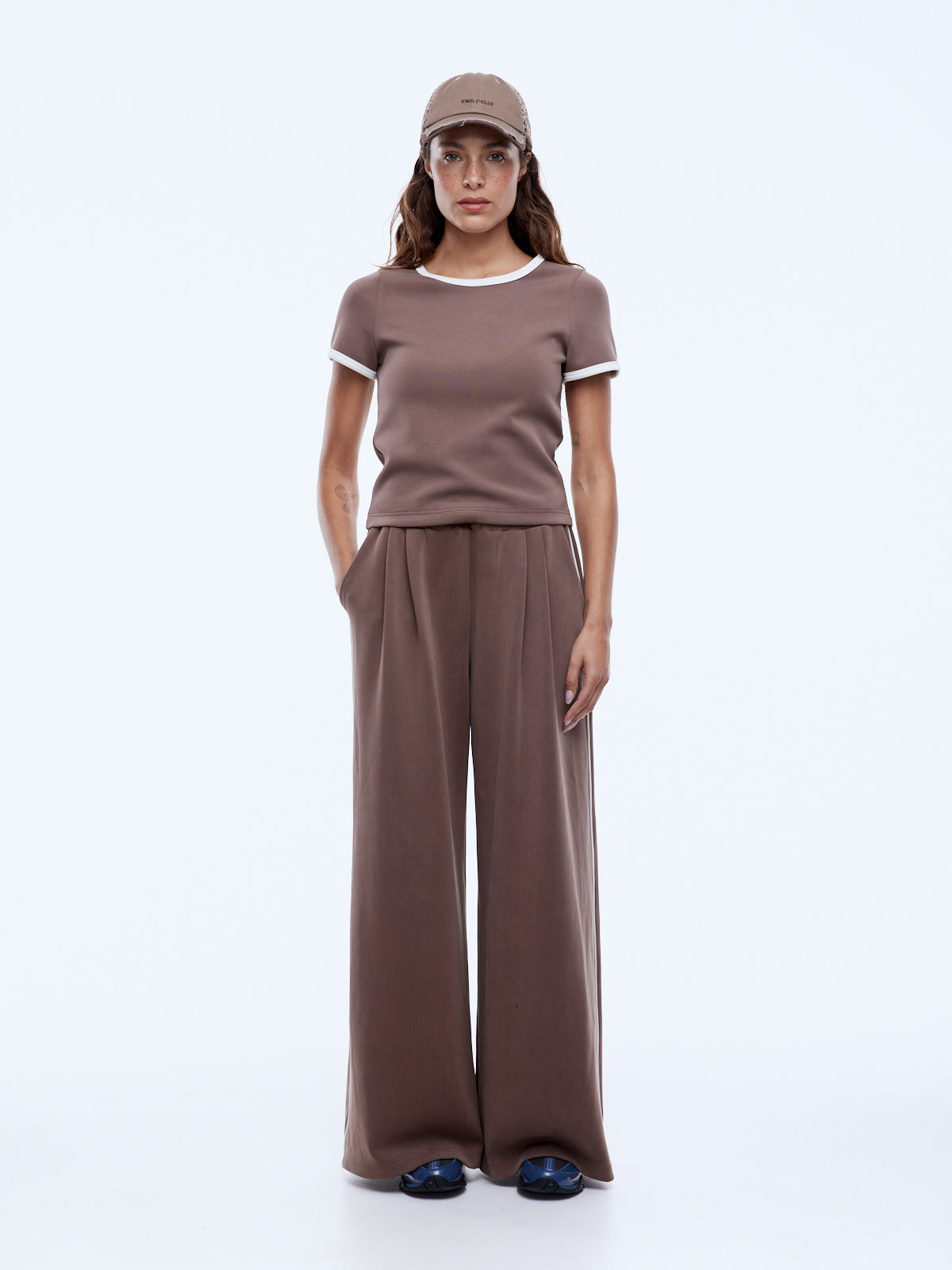 ELLY FITTED TEE