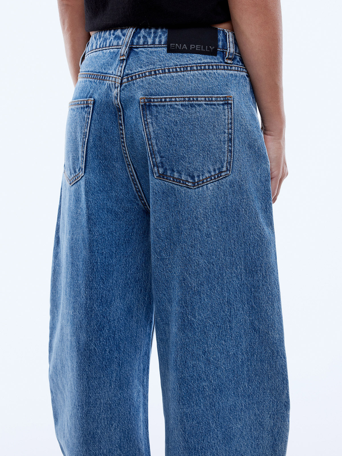 EPAW26057-LIN_1980