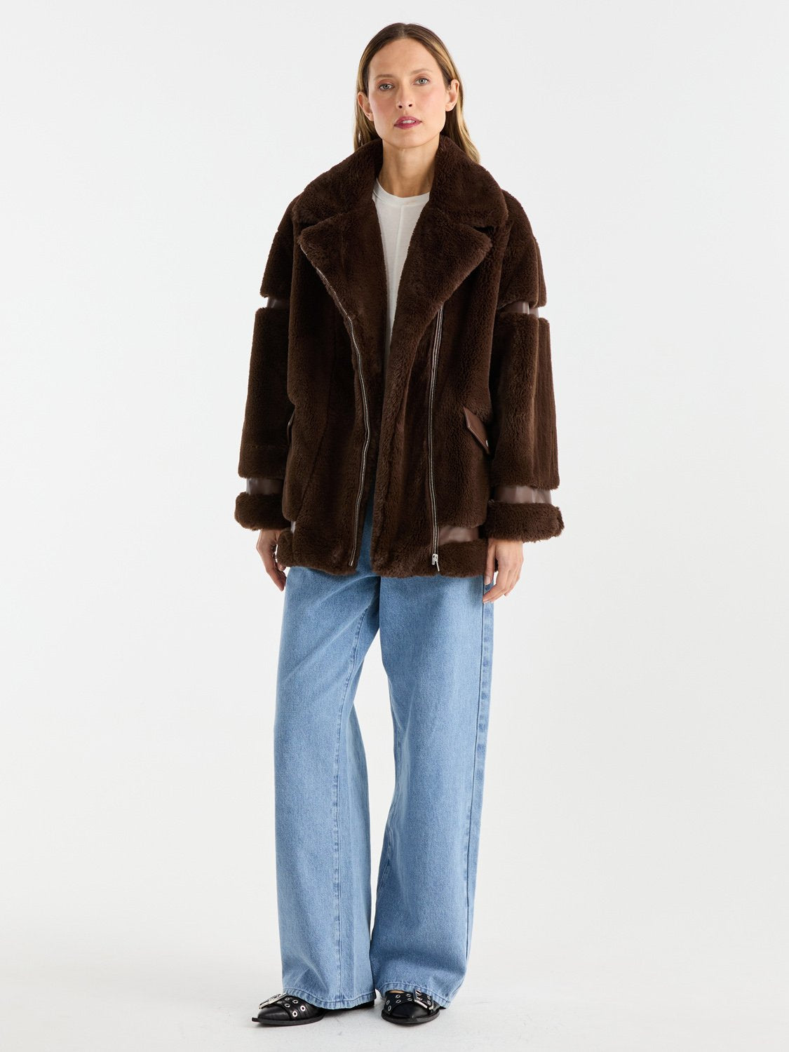 CLOVER FAUX FUR JACKET - Chocolate