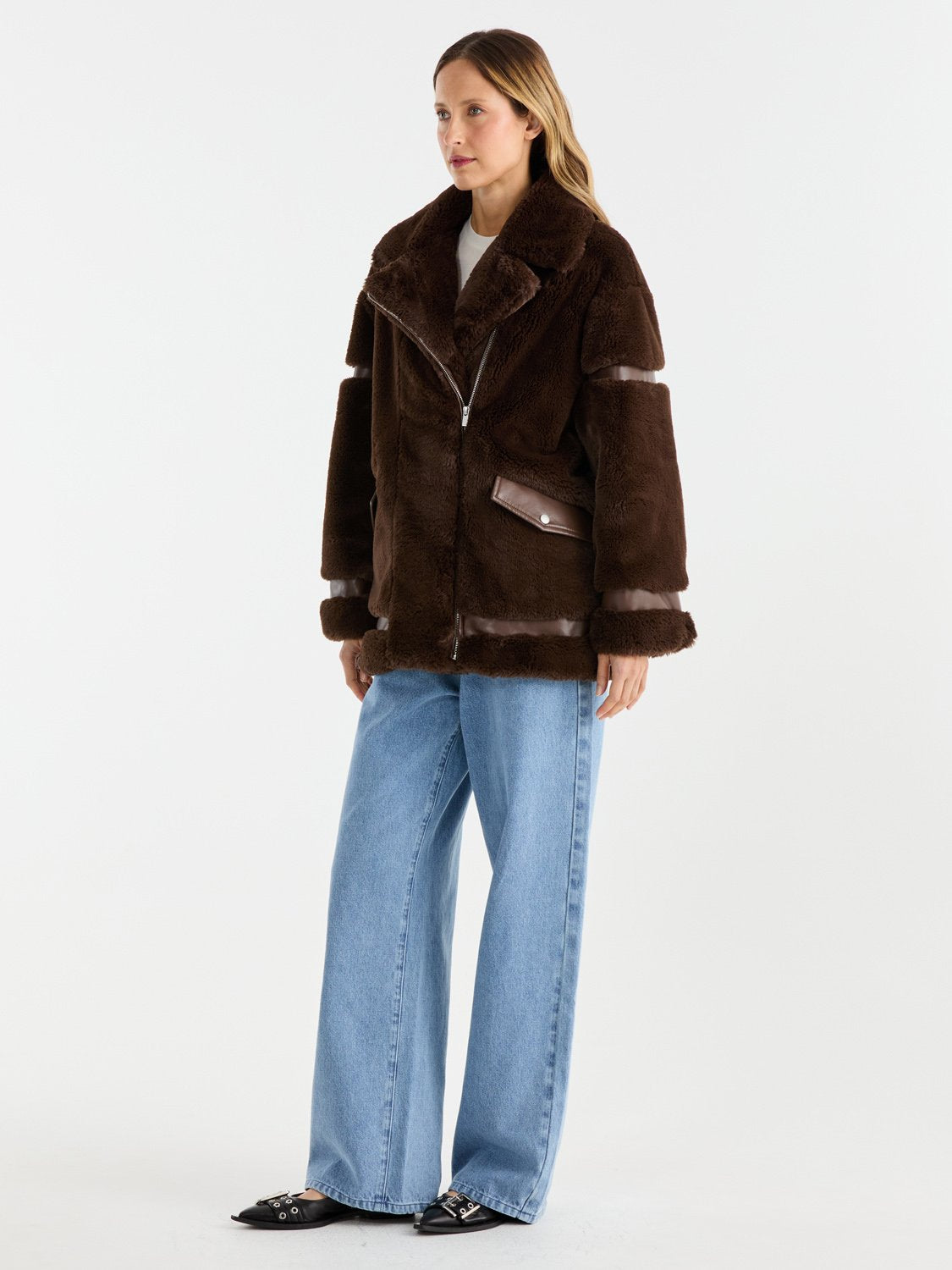 CLOVER FAUX FUR JACKET - Chocolate