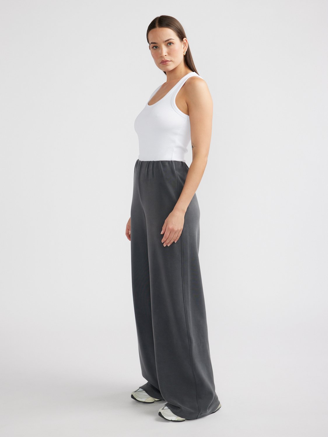 ALESSA RELAXED SOFT JERSEY PANT - Charcoal