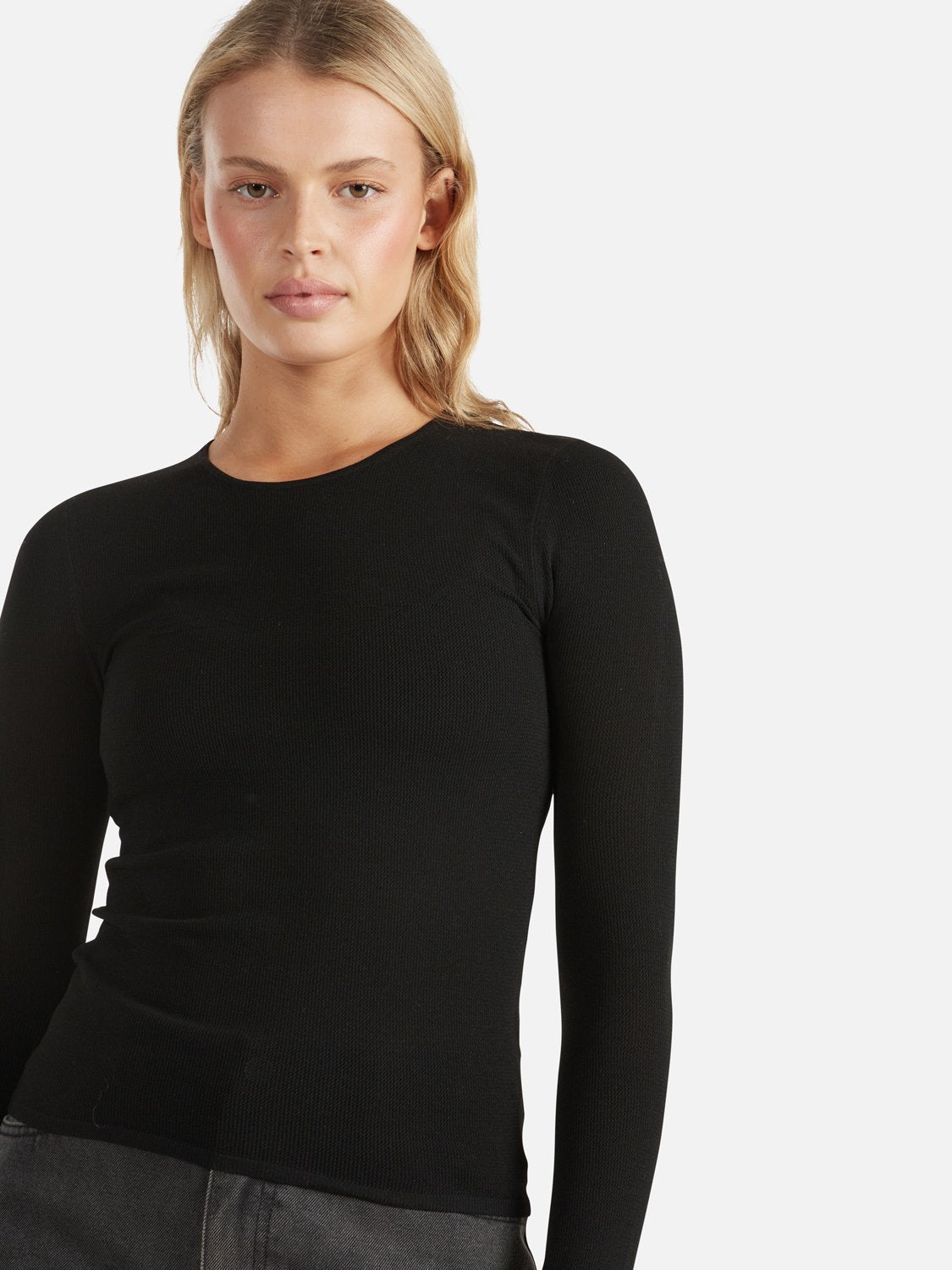 MAEVE MESH LOGO TOP