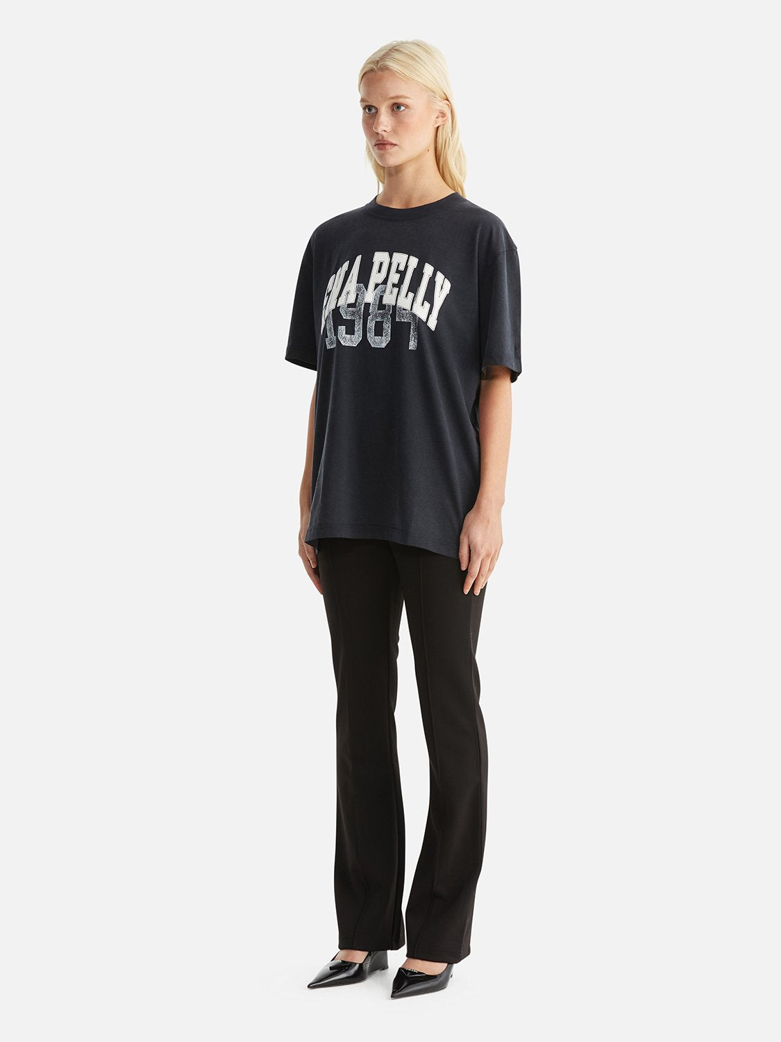 Jessie Oversized Tee Academy - Vintage Black