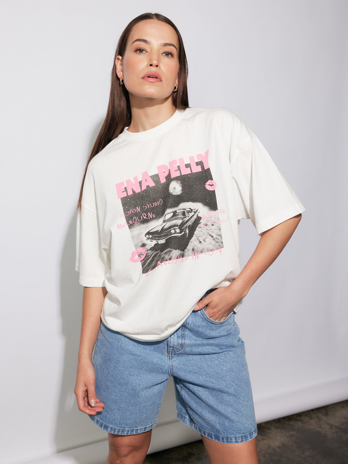 VINTAGE CAR TEE - Vintage White