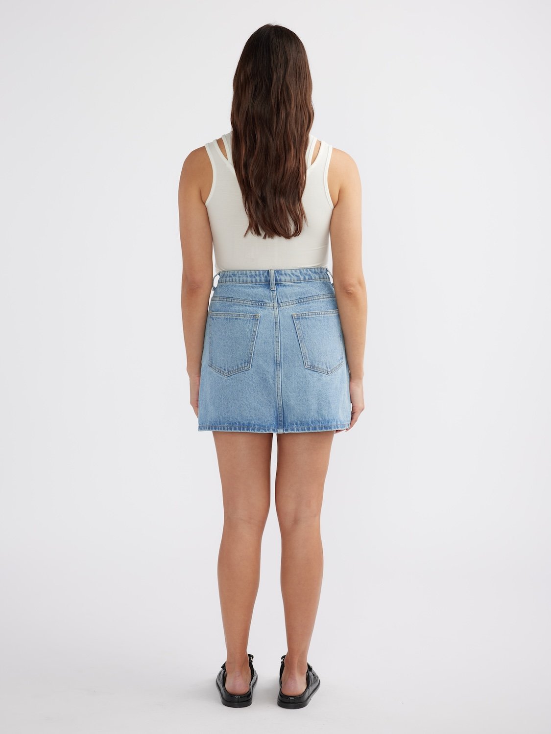 REESE DENIM MINI SKIRT - Mid Blue Wash