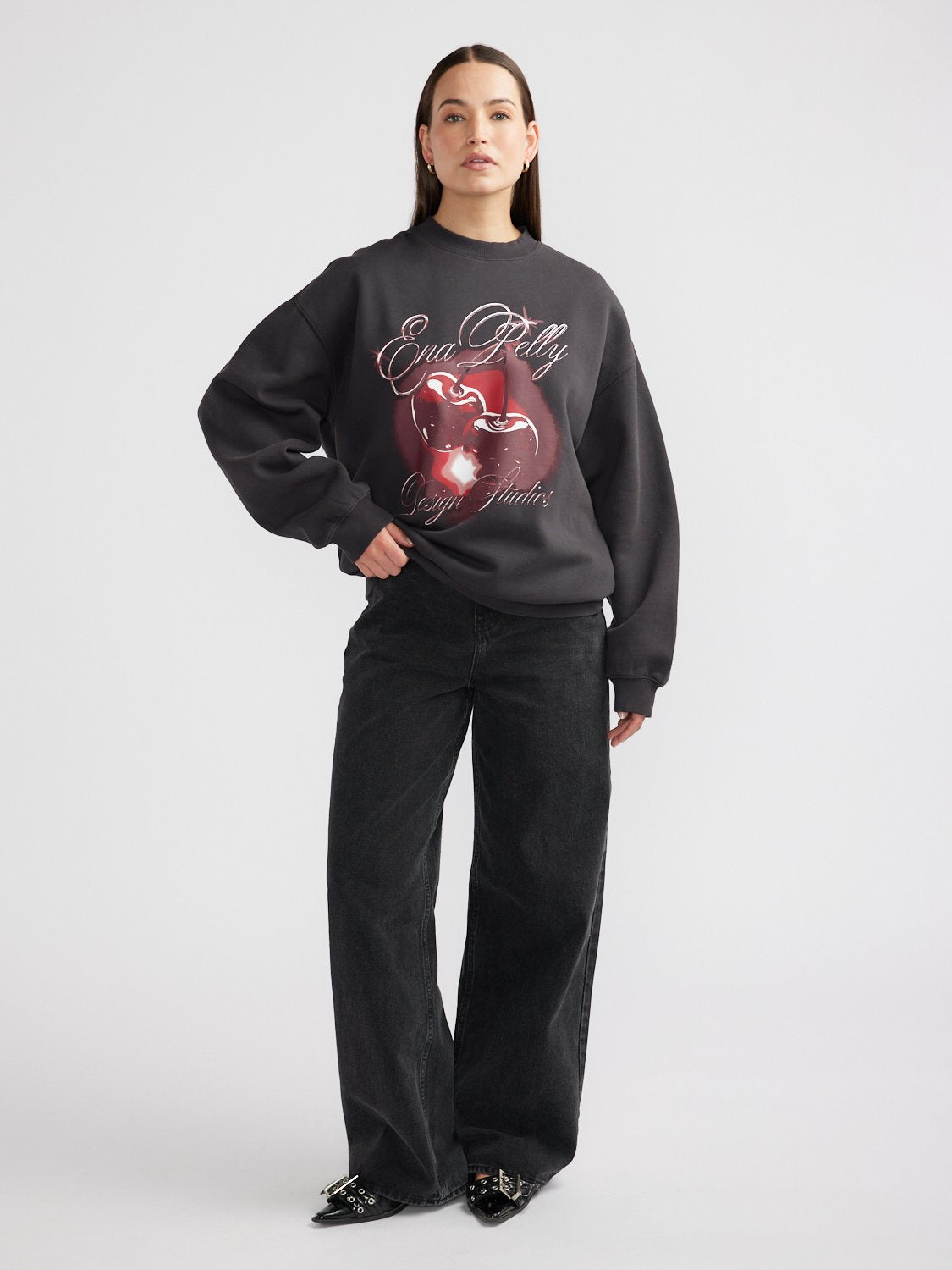 CHROME CHERRY SWEATSHIRT - Vintage Black