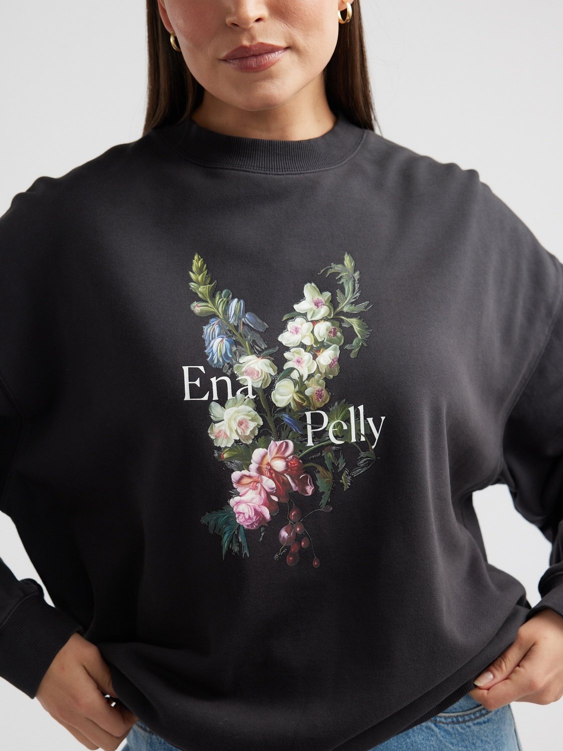 ANTIQUE FLOWER SWEATSHIRT - Vintage Black