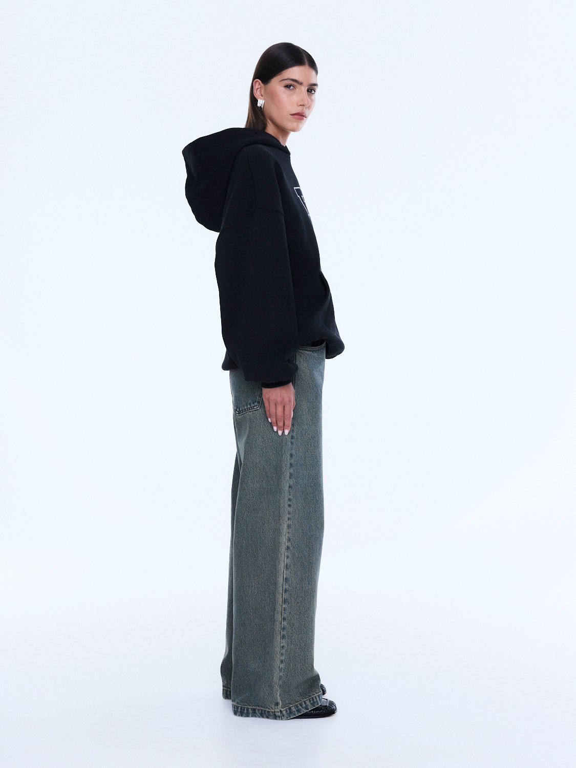 EPQ324113F-945-BLK_2863