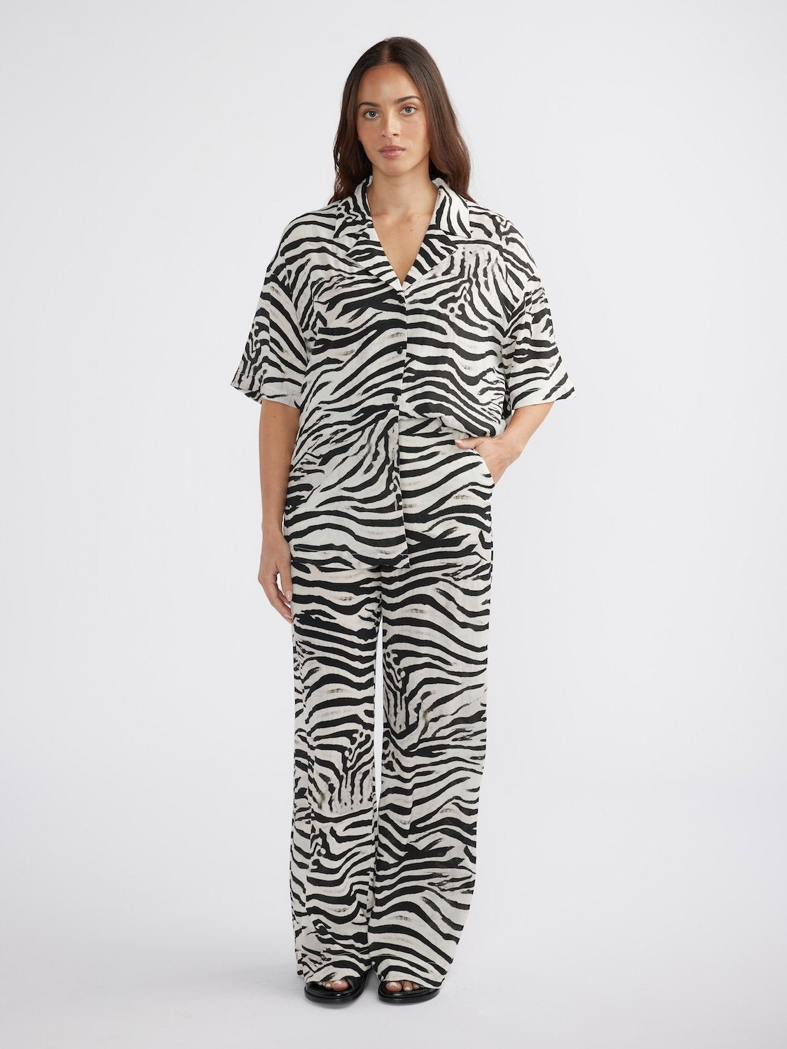 MORGAN RELAXED SHIRT - Monotone Zebra