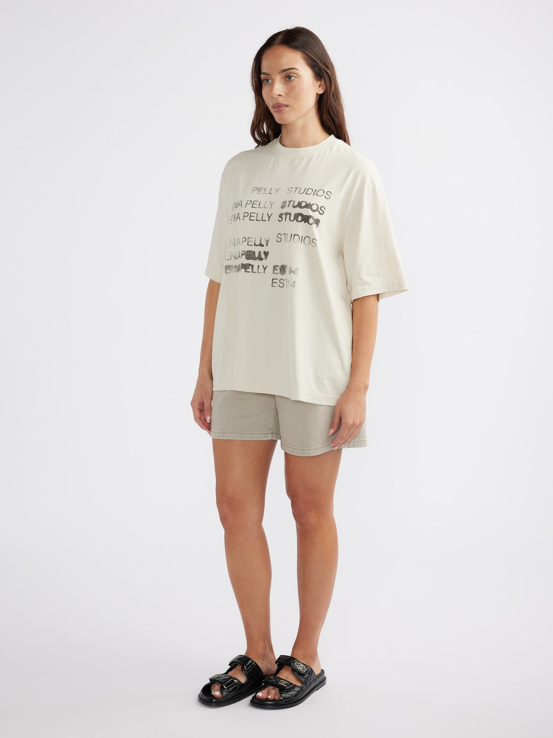 BLURRED LOGO TEE - Cement