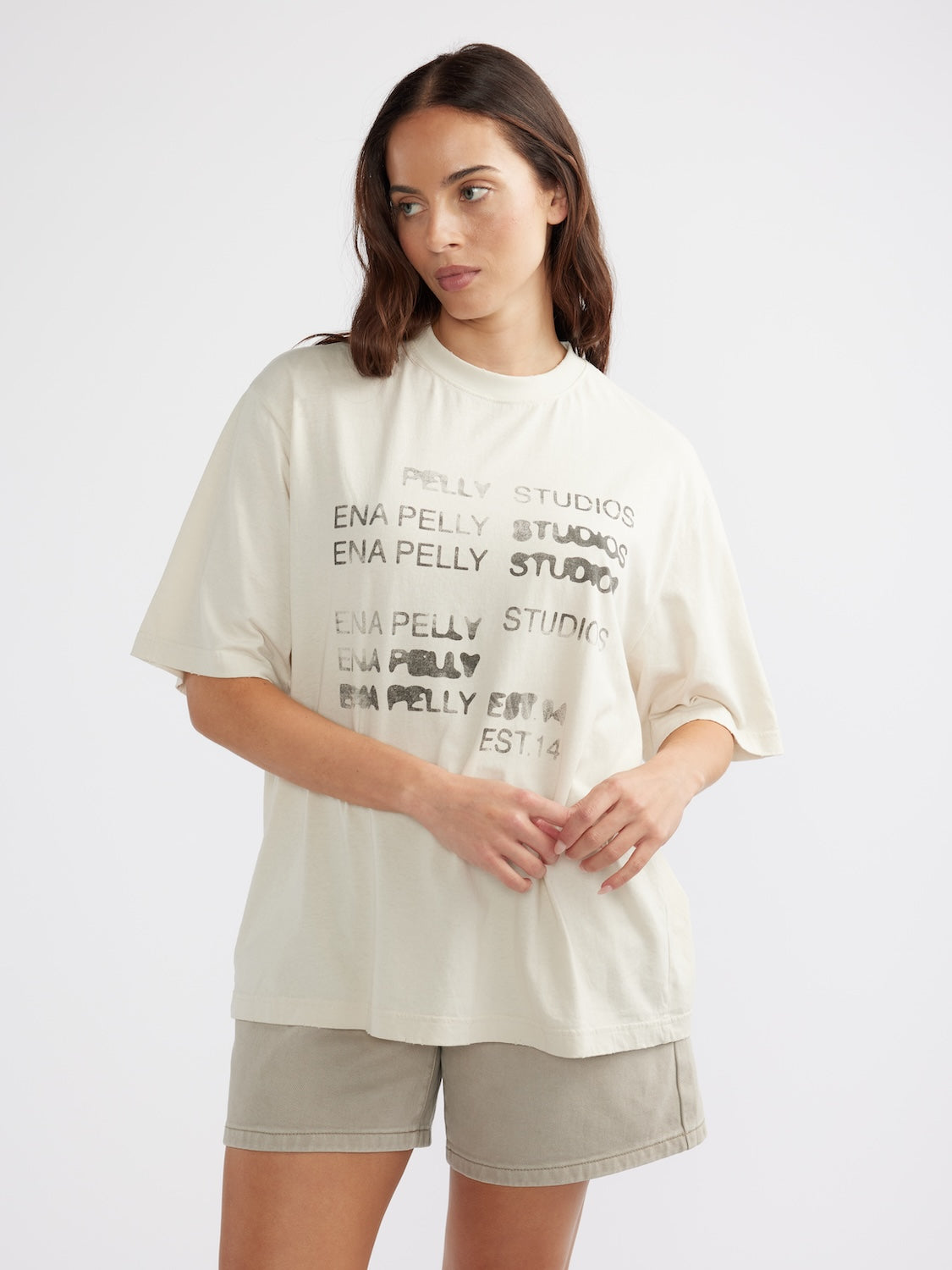 BLURRED LOGO TEE - Cement