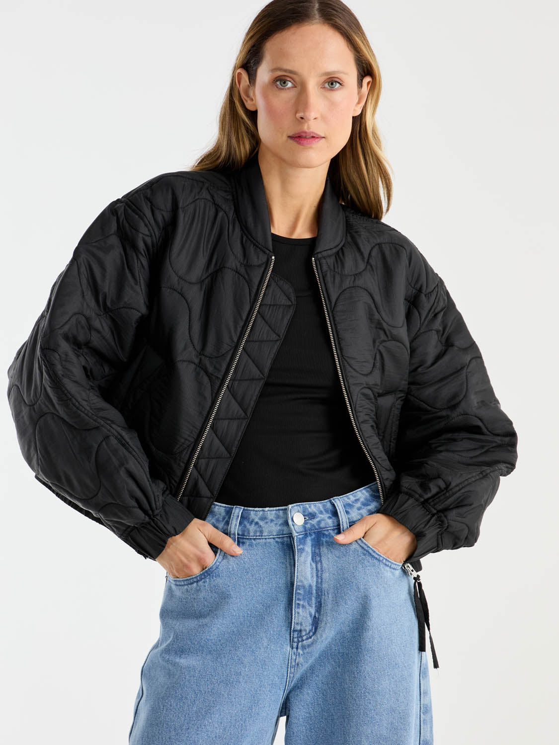 BLACK_QUILTED_JACKET_2160jpg