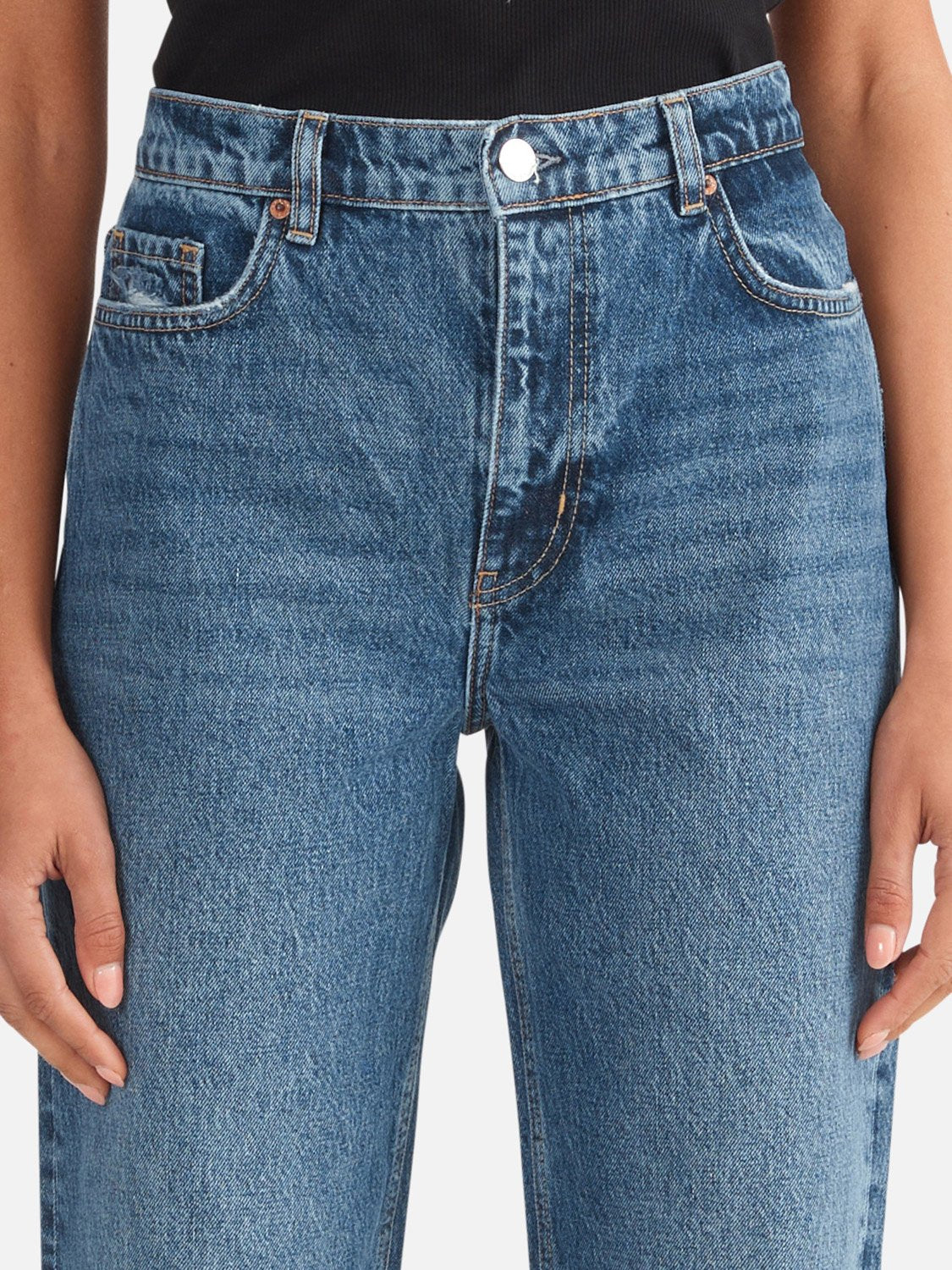 Danielle Relaxed Jean - Mid Authentic Rigid